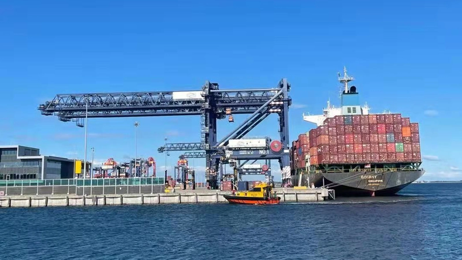 China supplier warehouse, international freight movement and delivery to an Australian warehouse